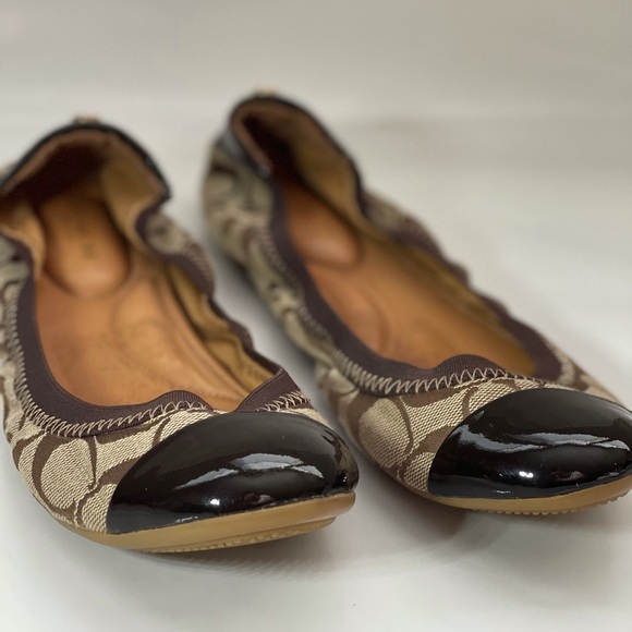 Coach Brown and Black Flats - Picture 3 of 6